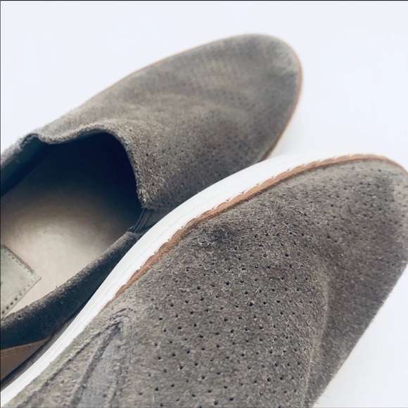 Ugg slip on shoes size 8.5 - Picture 5 of 8